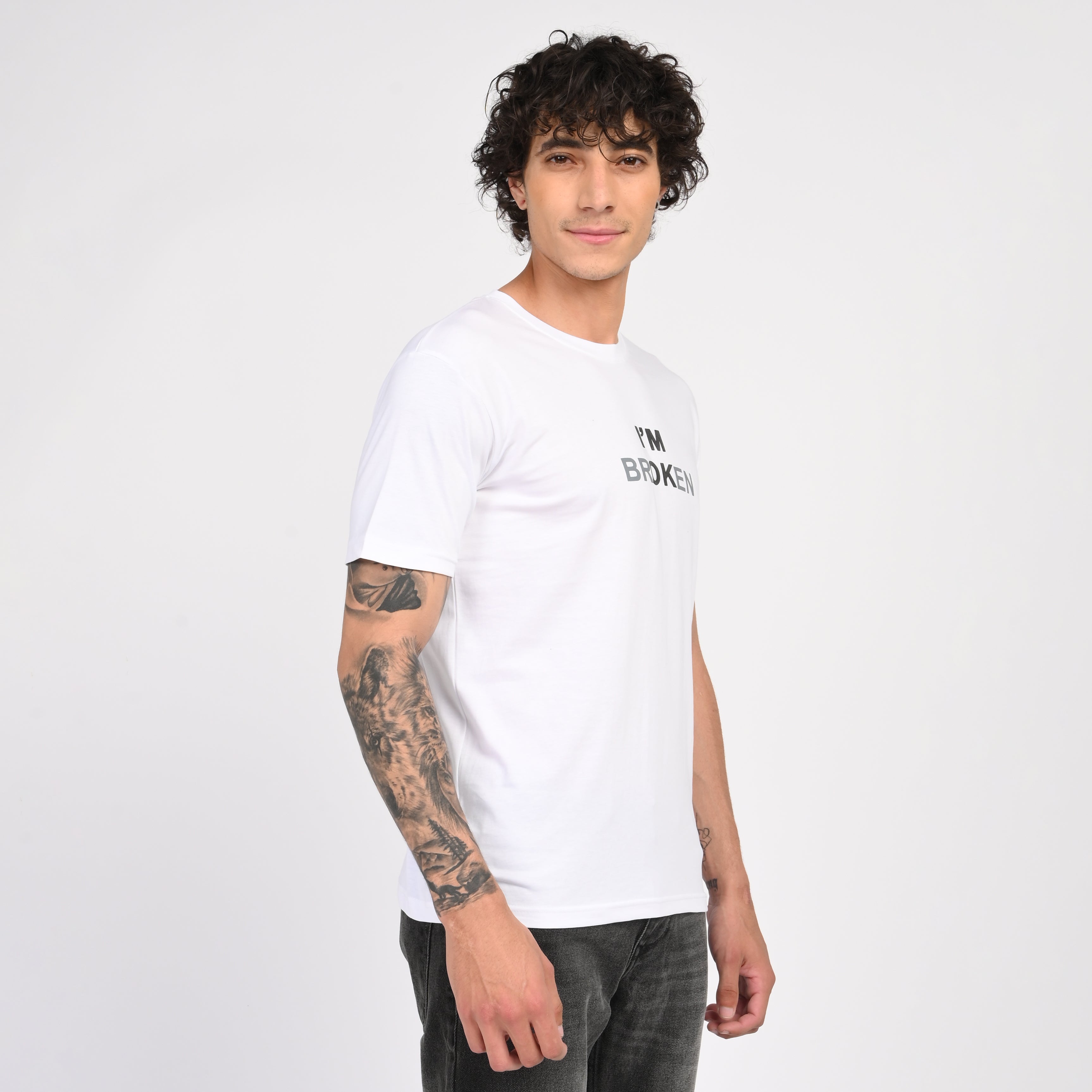 White "I'm Broken" Minimal Graphic T-Shirt - Snipes