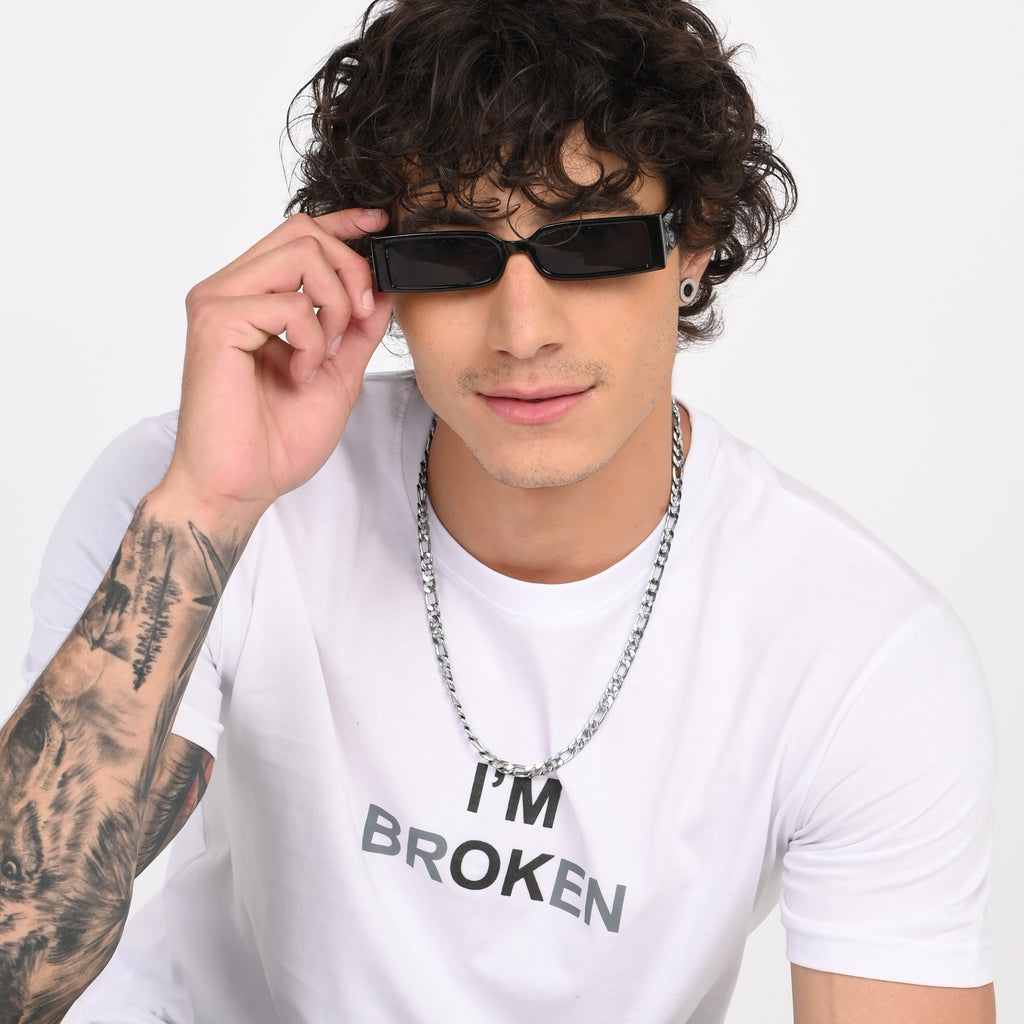 White "I'm Broken" Minimal Graphic T-Shirt - Snipes