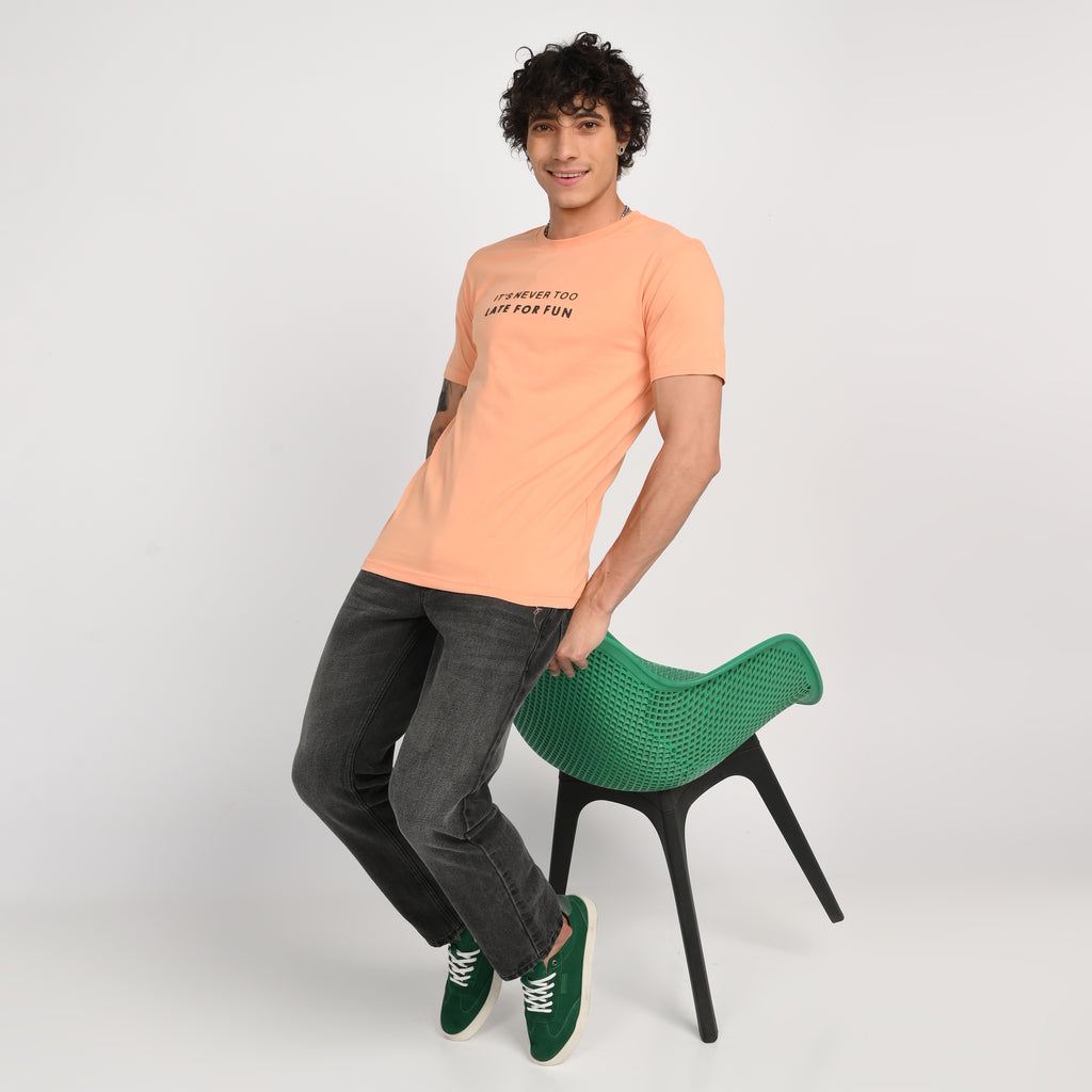 Light Coral Minimal Graphic T-Shirt - Snipes