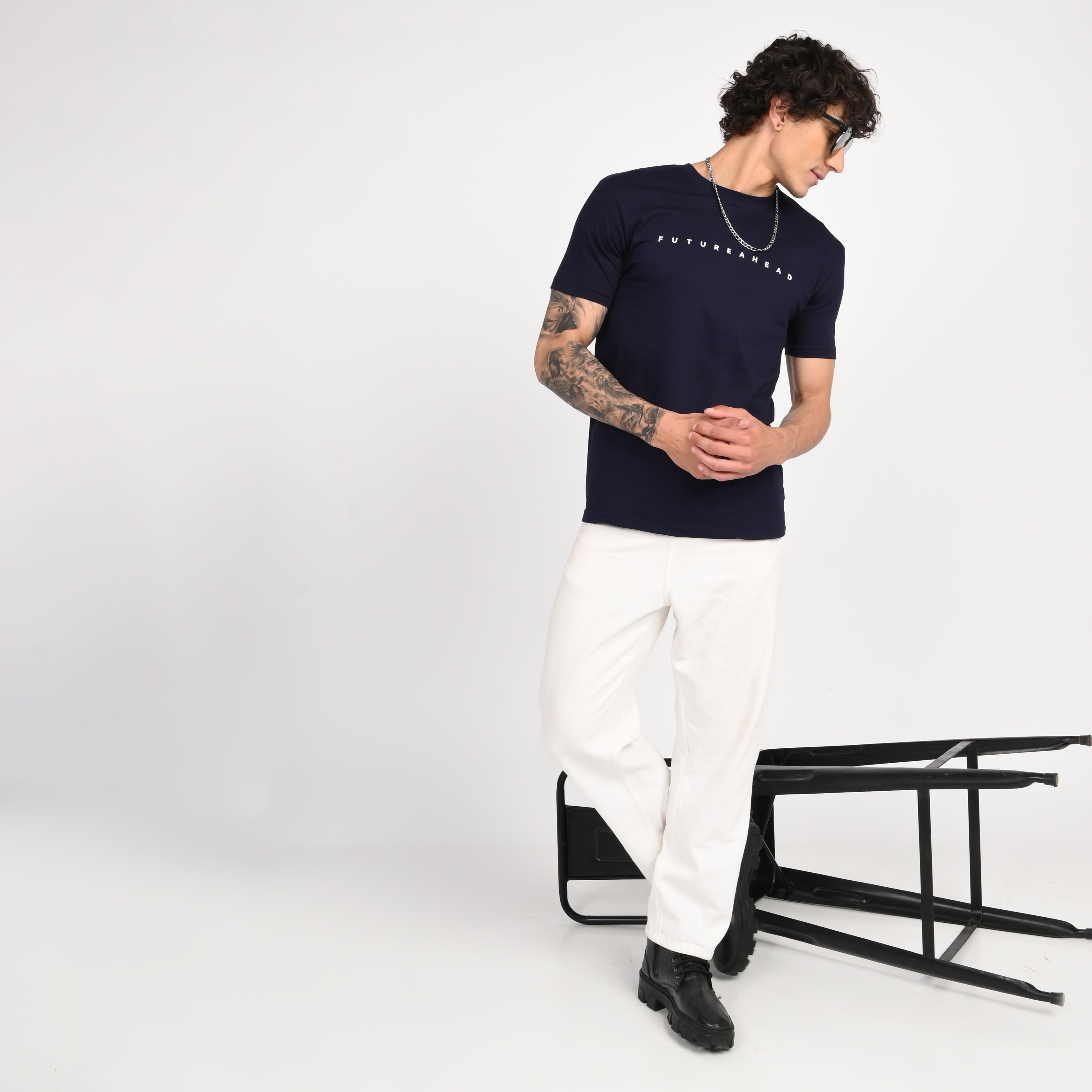 Navy Minimal Graphic T-Shirt - Snipes
