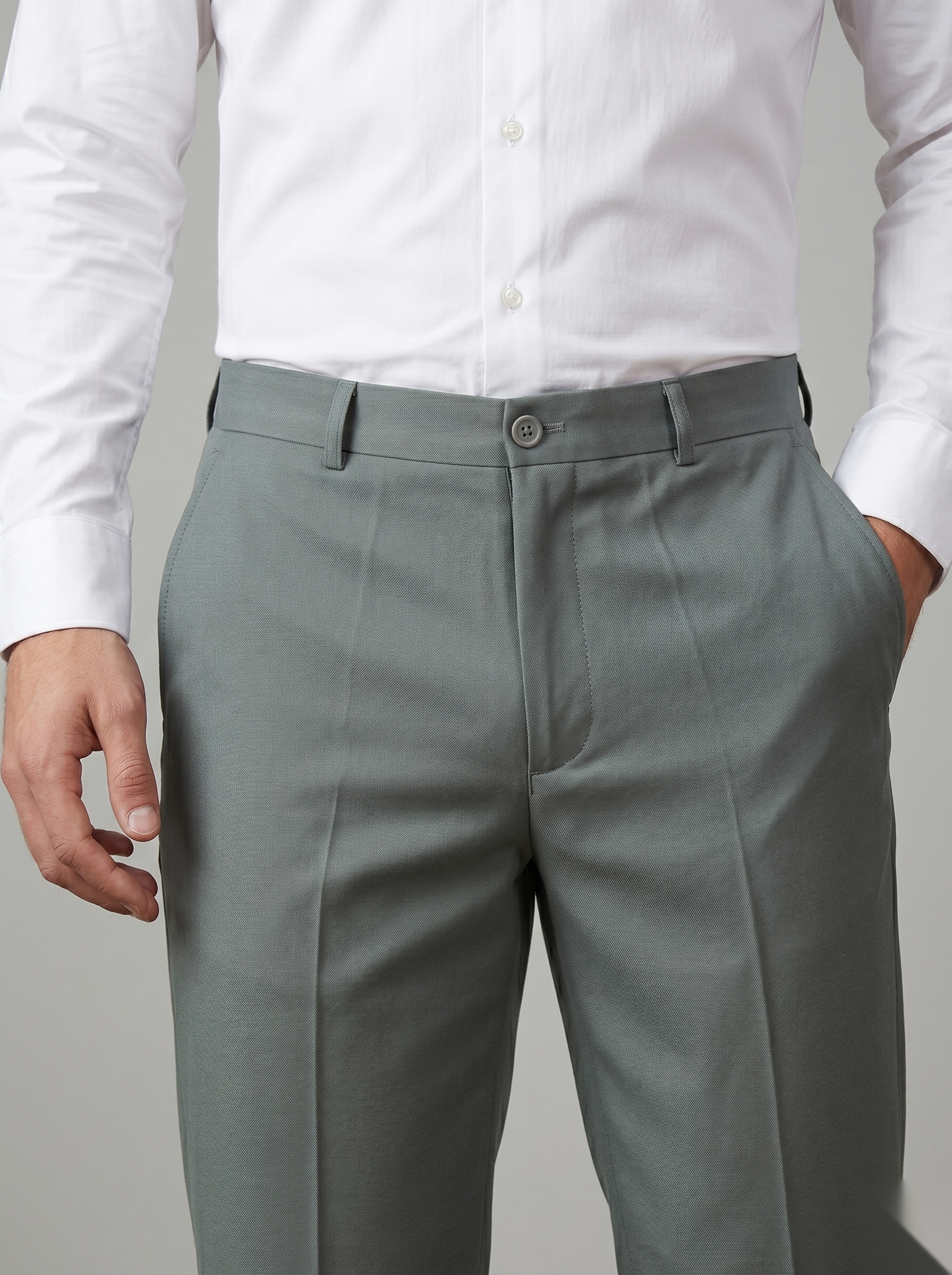 Snipes formal bootcut pants in dark fabric, showcasing a tailored fit with a smooth waistband and classic style.