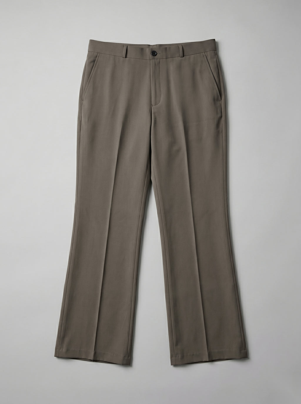 Snipes formal bootcut pants in dark fabric, tailored fit, with a classic waistband and creased front for professional attire.