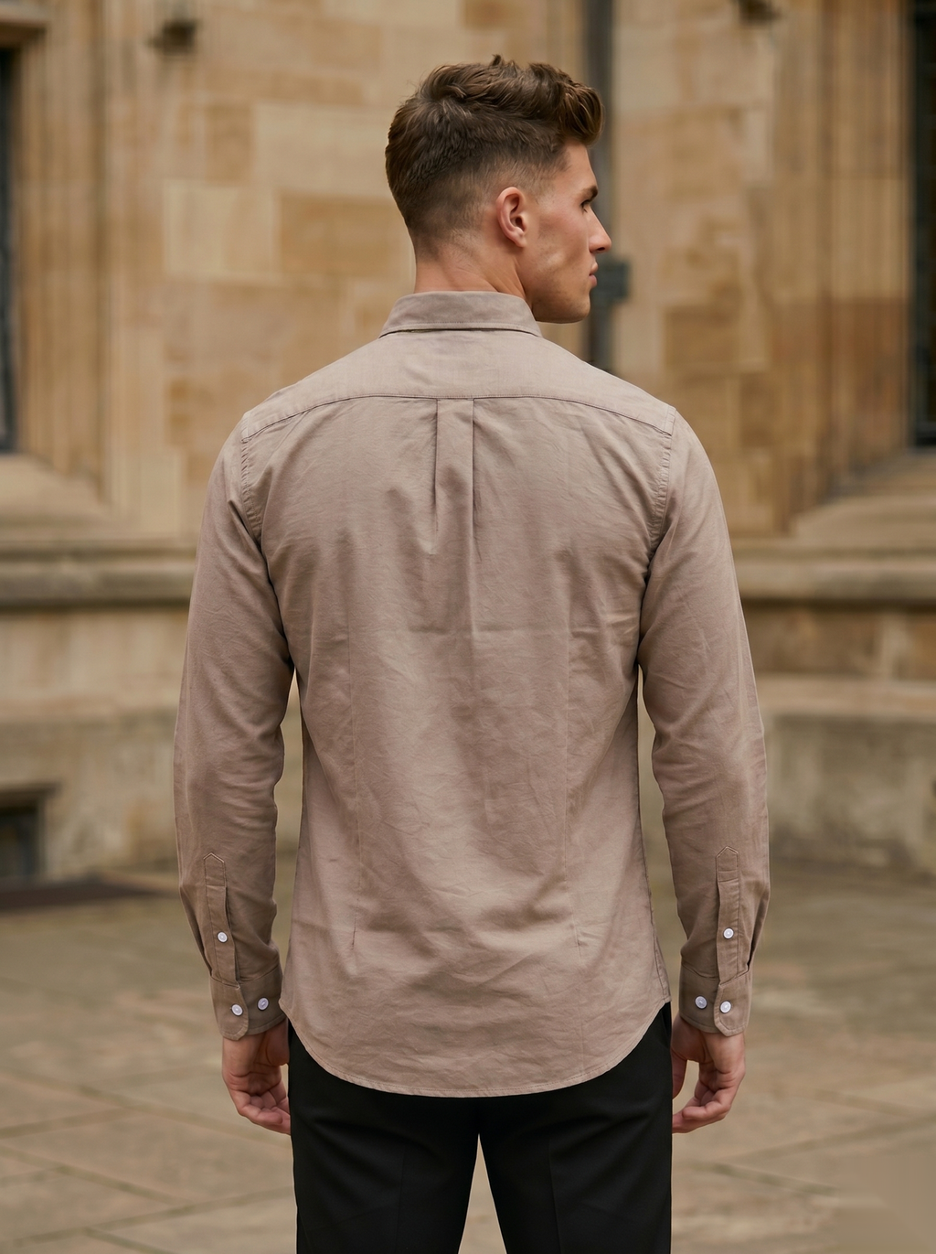 Snipes men's Oxford shirt with classic collar and button-down front, shown in a light blue fabric.