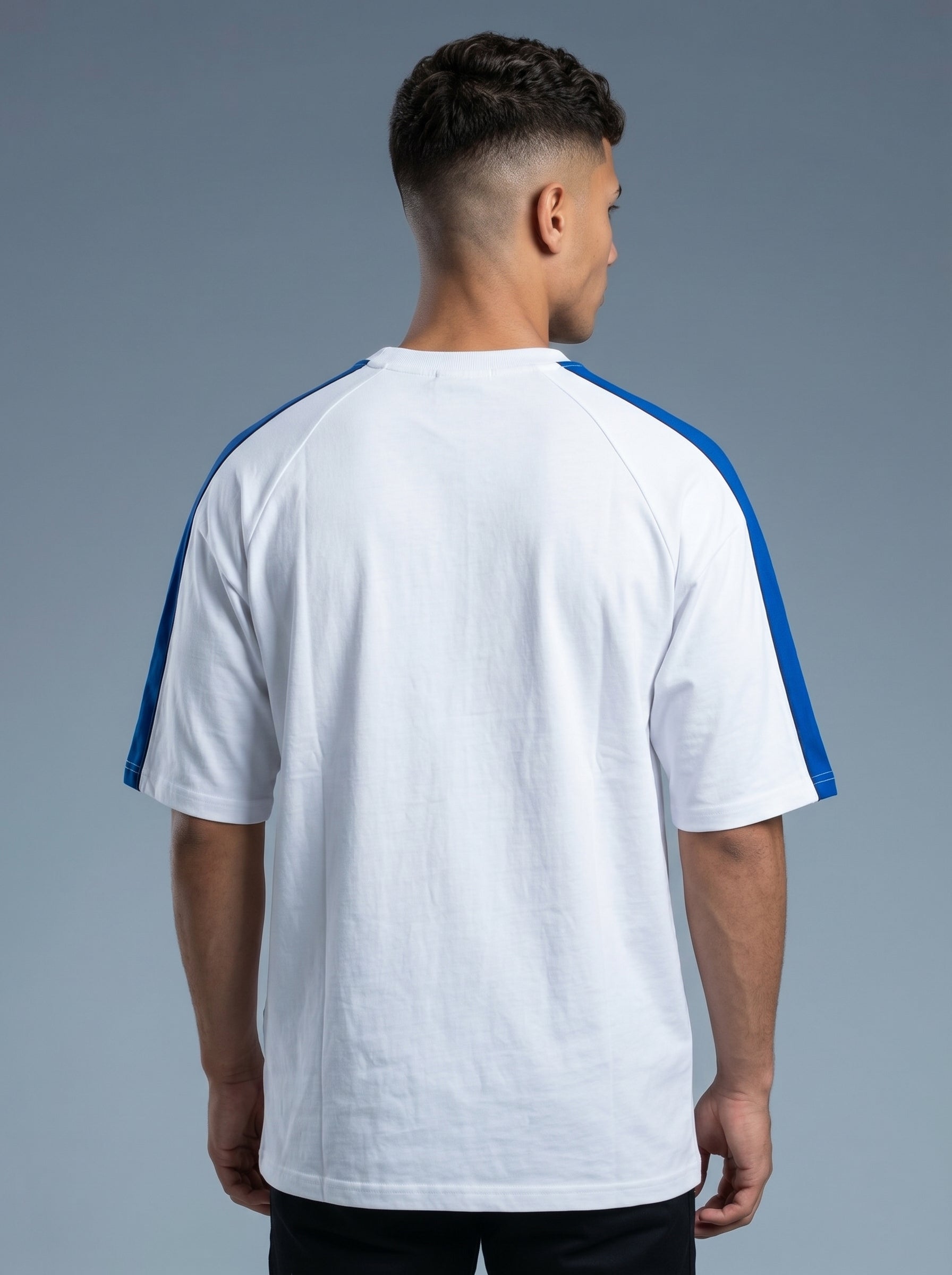 Snipes FB Oversized T-Shirt in black with bold graphic print, relaxed fit, and short sleeves, casual streetwear style.