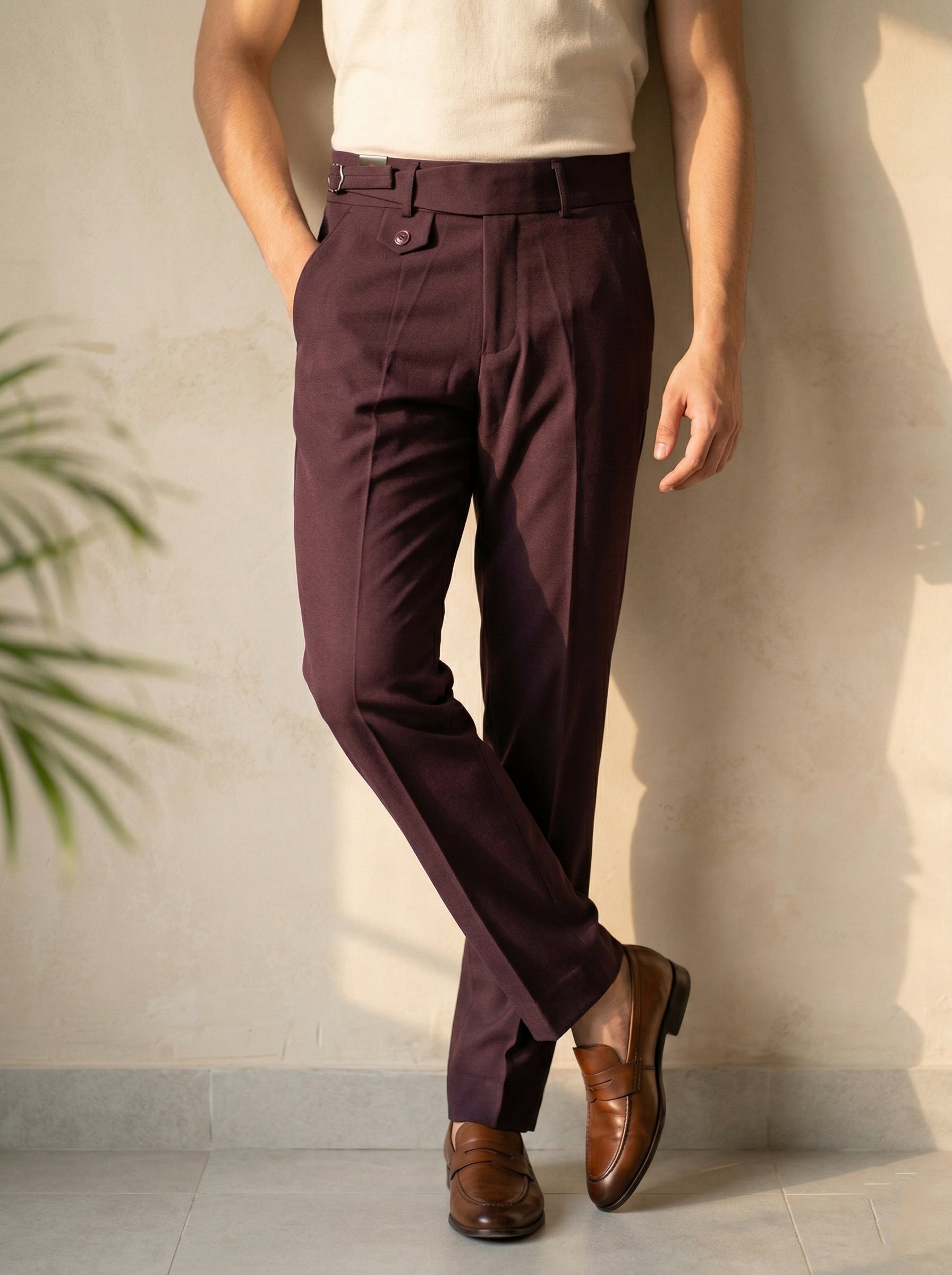 Snipes Gurkha formal pant showing tailored fit, dark fabric, and front pockets, ideal for professional or dress occasions.