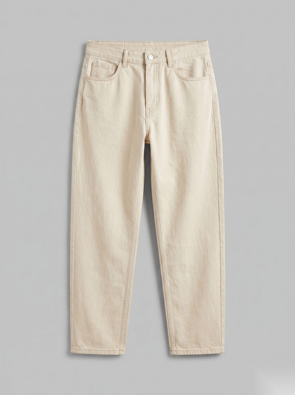 Snipes baggy fit denim jeans with relaxed style, visible from front with classic blue wash and casual fit.