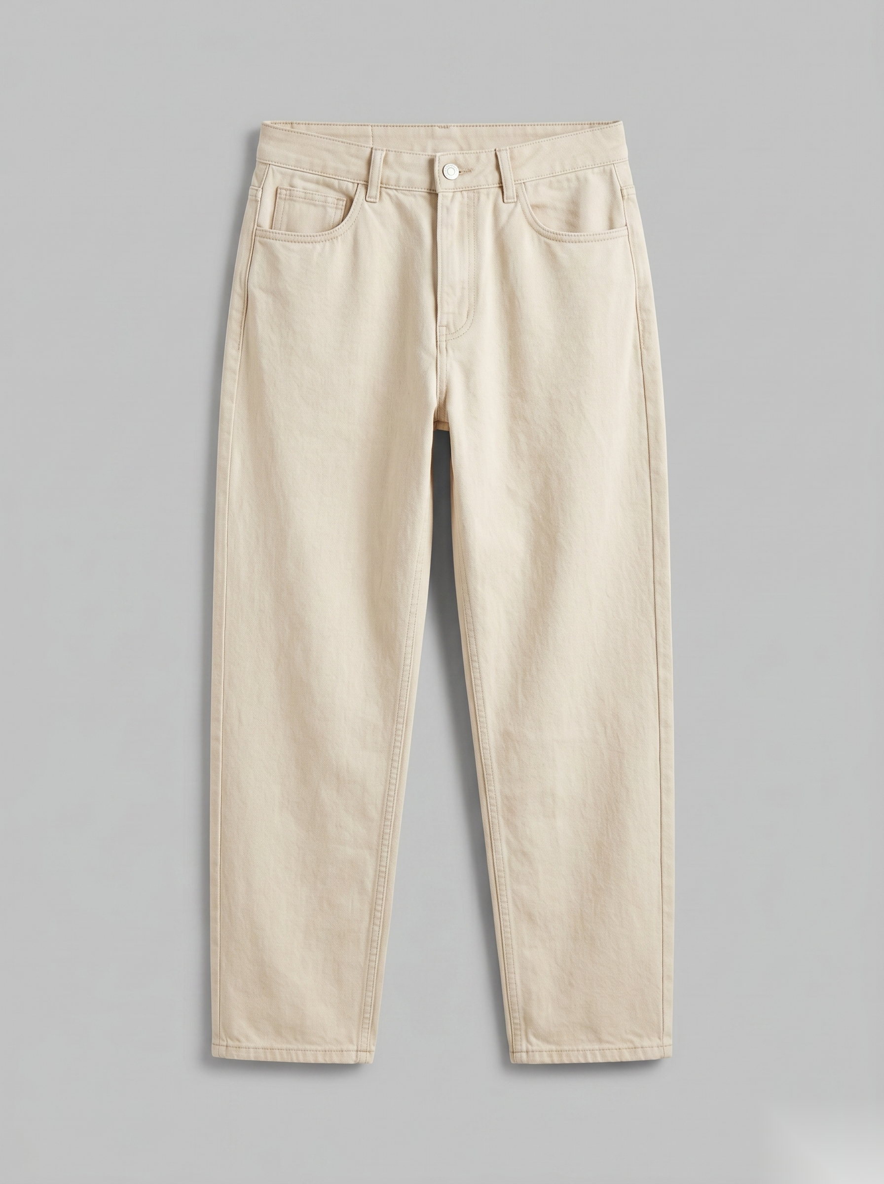 Snipes baggy fit denim jeans with relaxed style, visible from front with classic blue wash and casual fit.