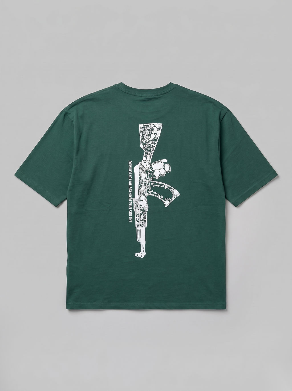 Oversized Snipes T-shirt with bold backprint design, featuring a relaxed fit and casual style in a large size.
