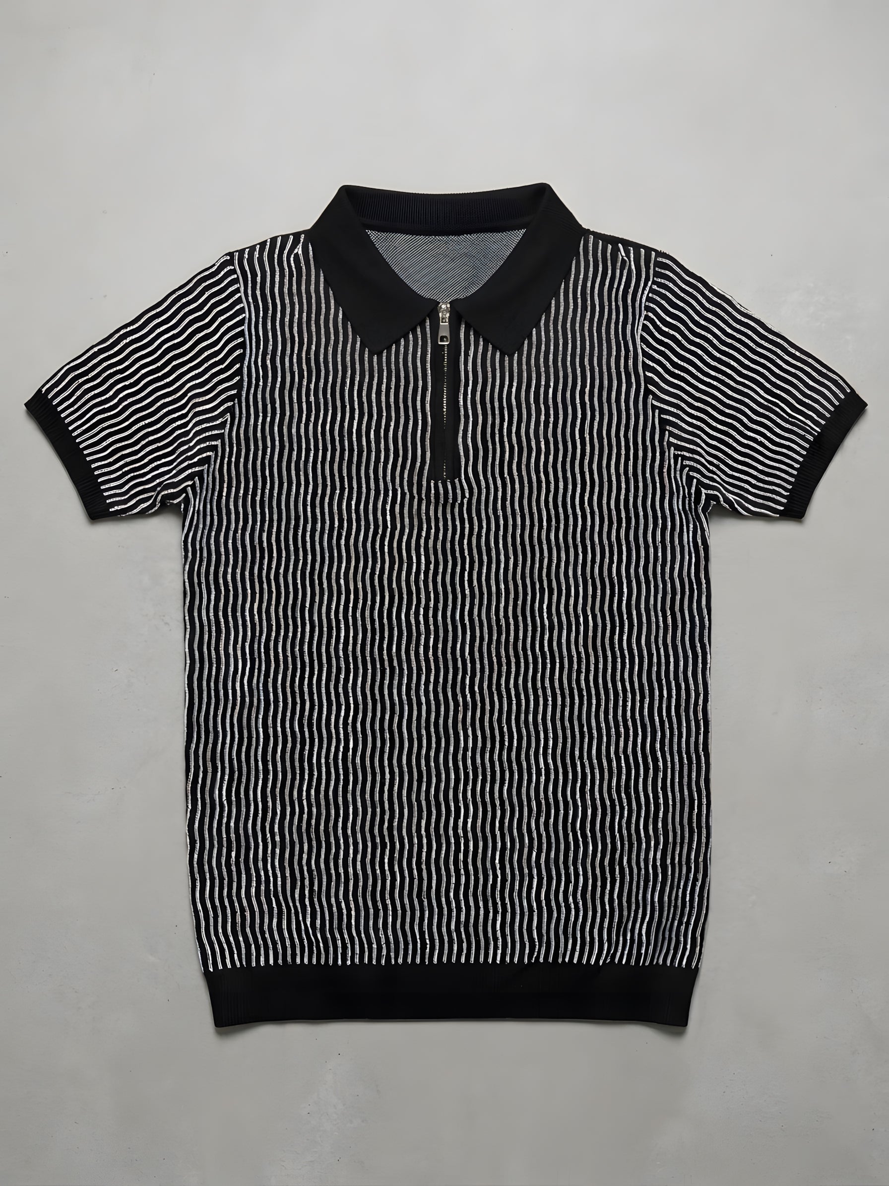 Snipes striped polo T-shirt featuring a classic collar and short sleeves, displayed on a mannequin.