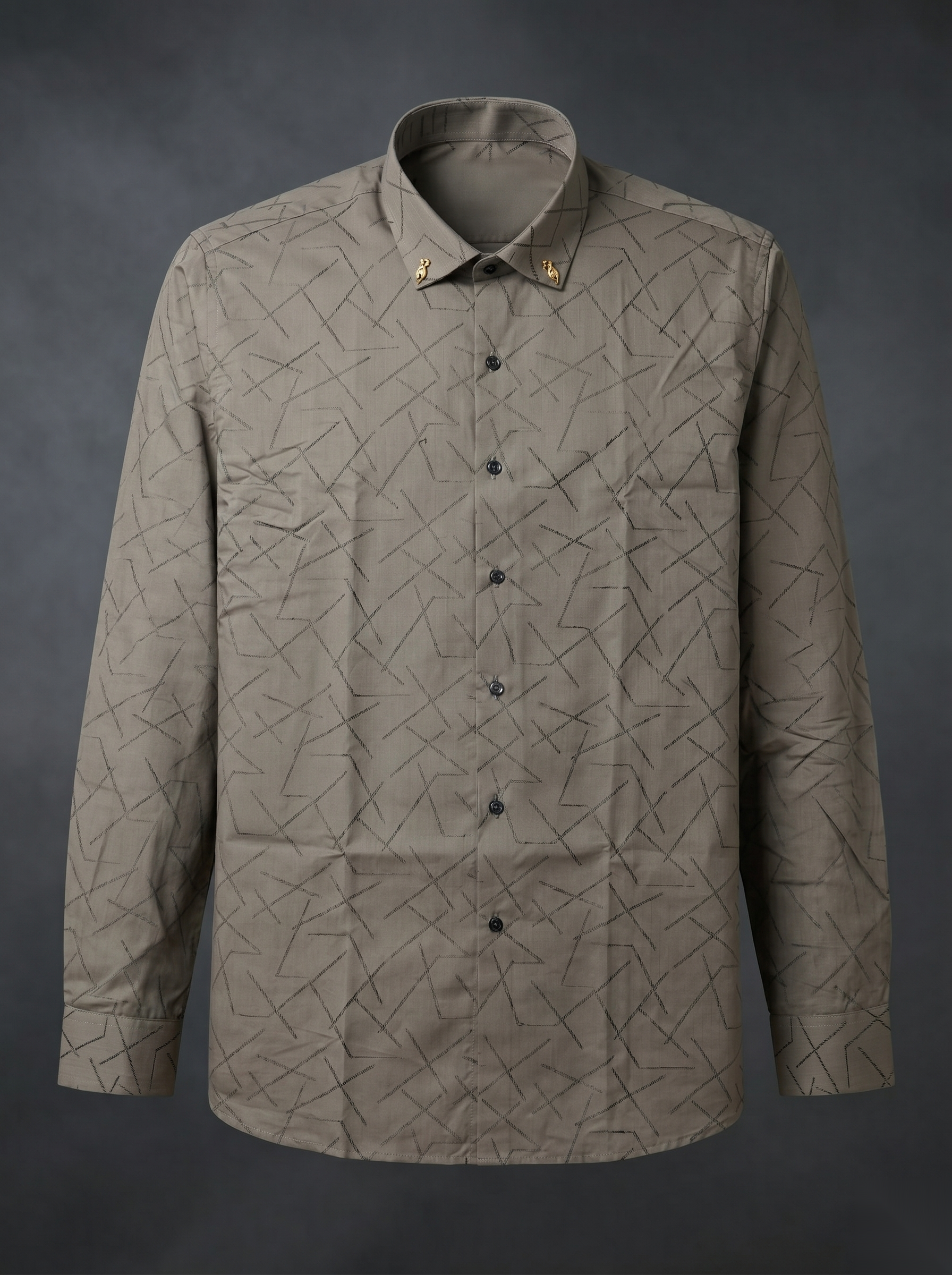 Snipes premium party-wear shirt in vibrant fabric, featuring stylish collar and button details for festive occasions.