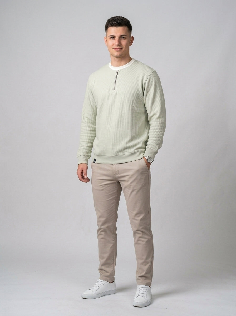 Men’s Textured Quarter-Zip Full-Sleeve Sweatshirt