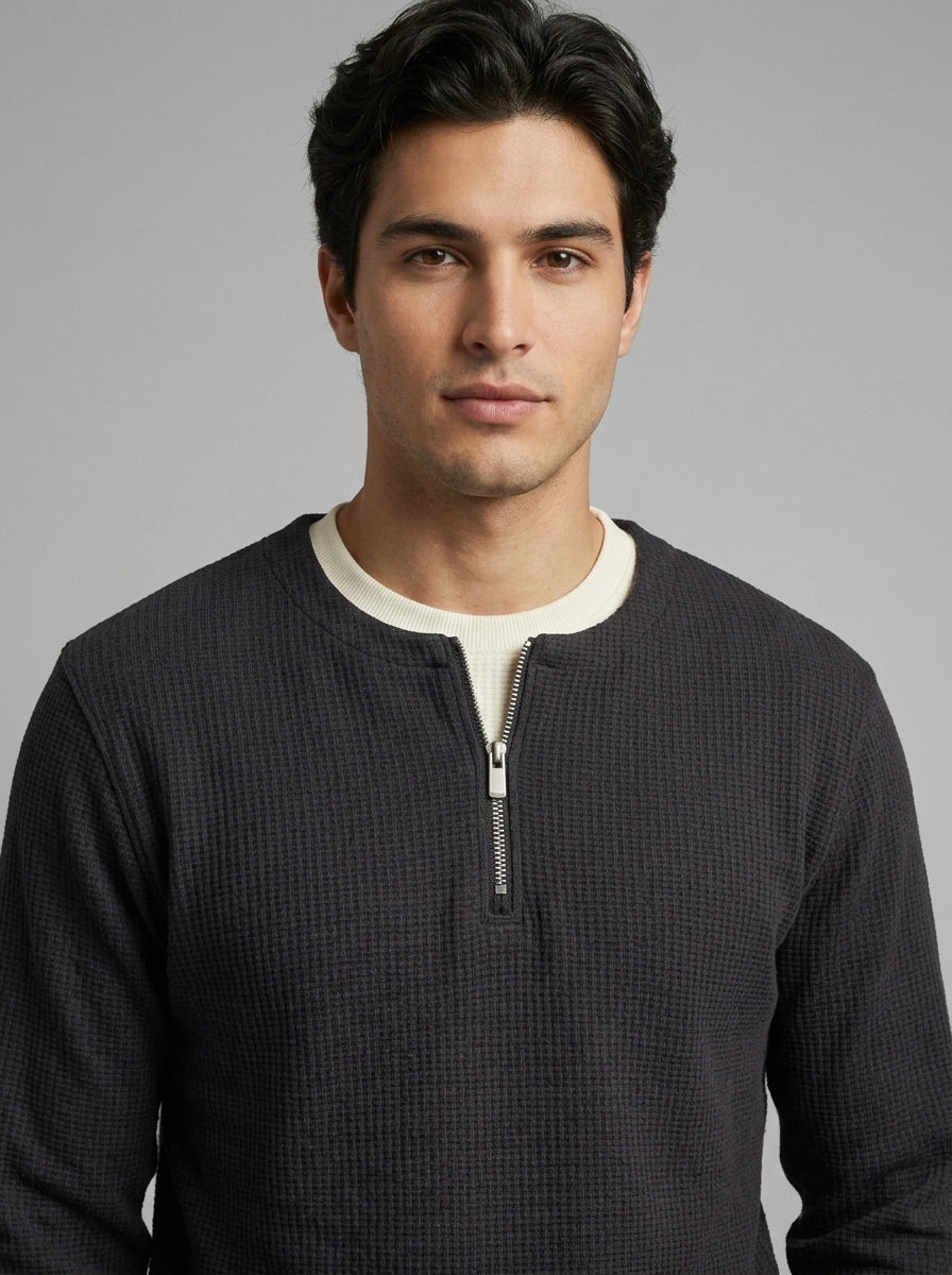 Men’s Textured Quarter-Zip Full-Sleeve Sweatshirt