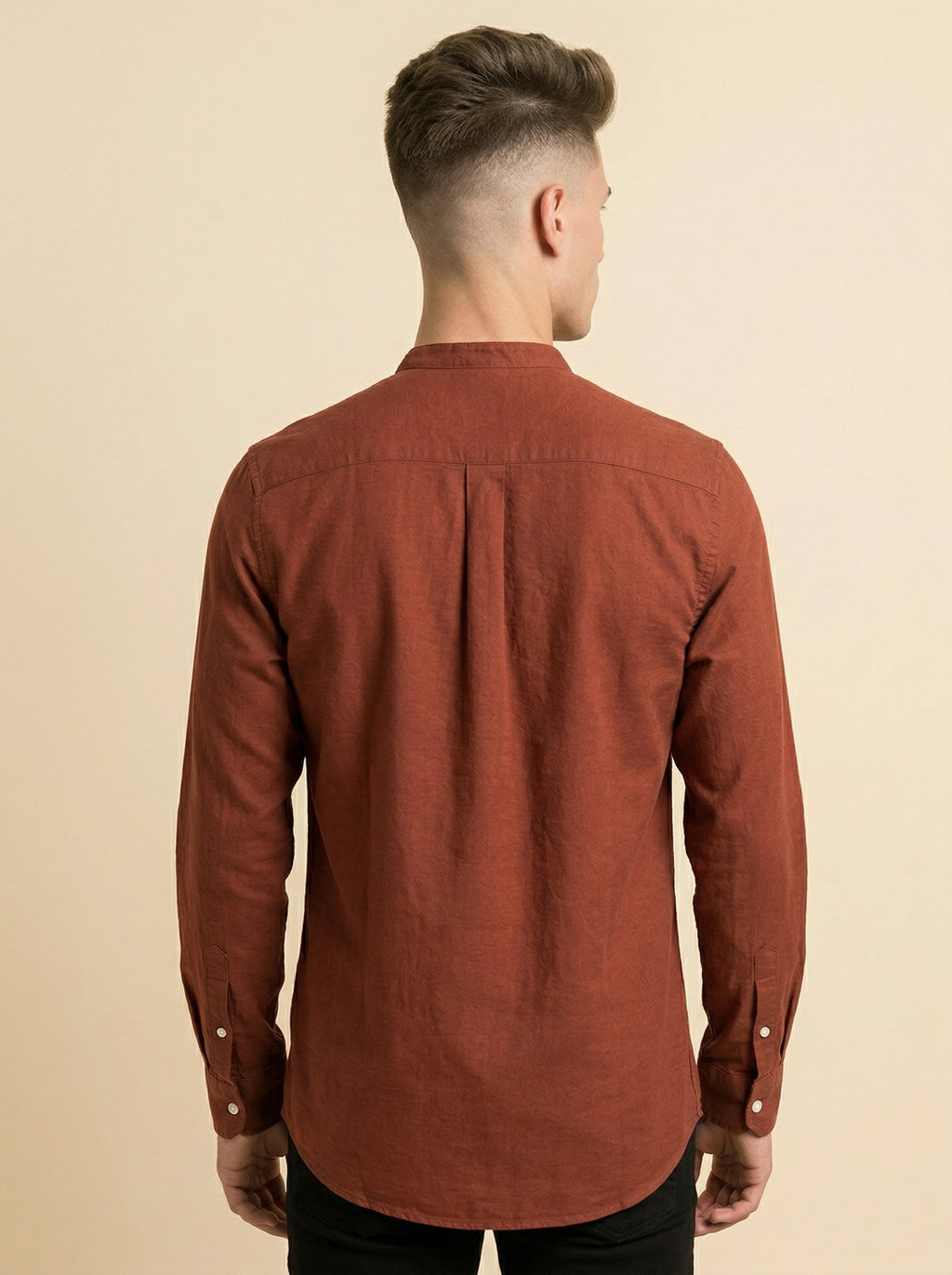 Linen Mandarin collar shirt by Snipes featuring a relaxed fit and lightweight fabric for casual, stylish wear.