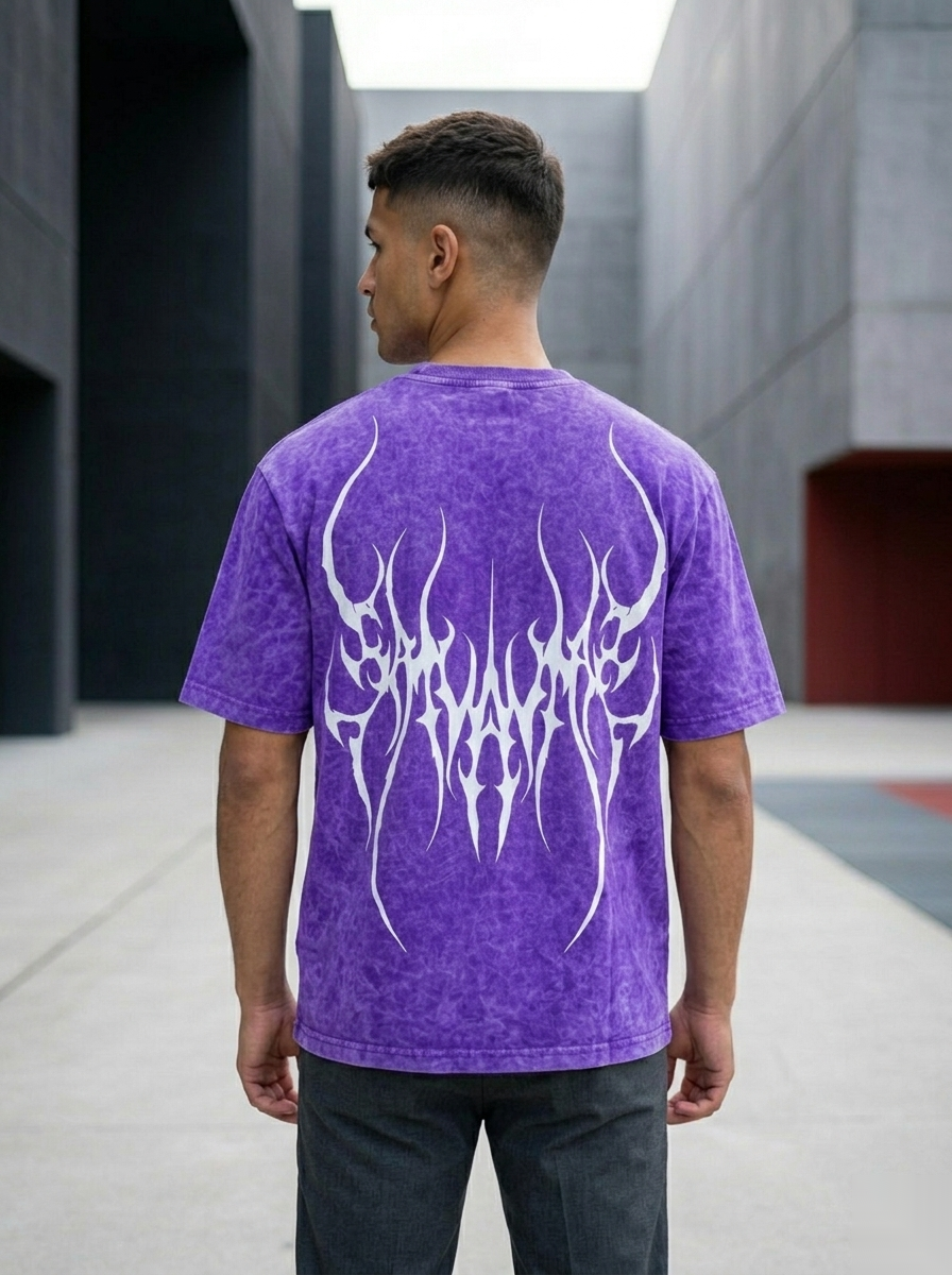 Oversized acid wash graphic T-shirt from Snipes, featuring bold print and relaxed fit, casual streetwear style