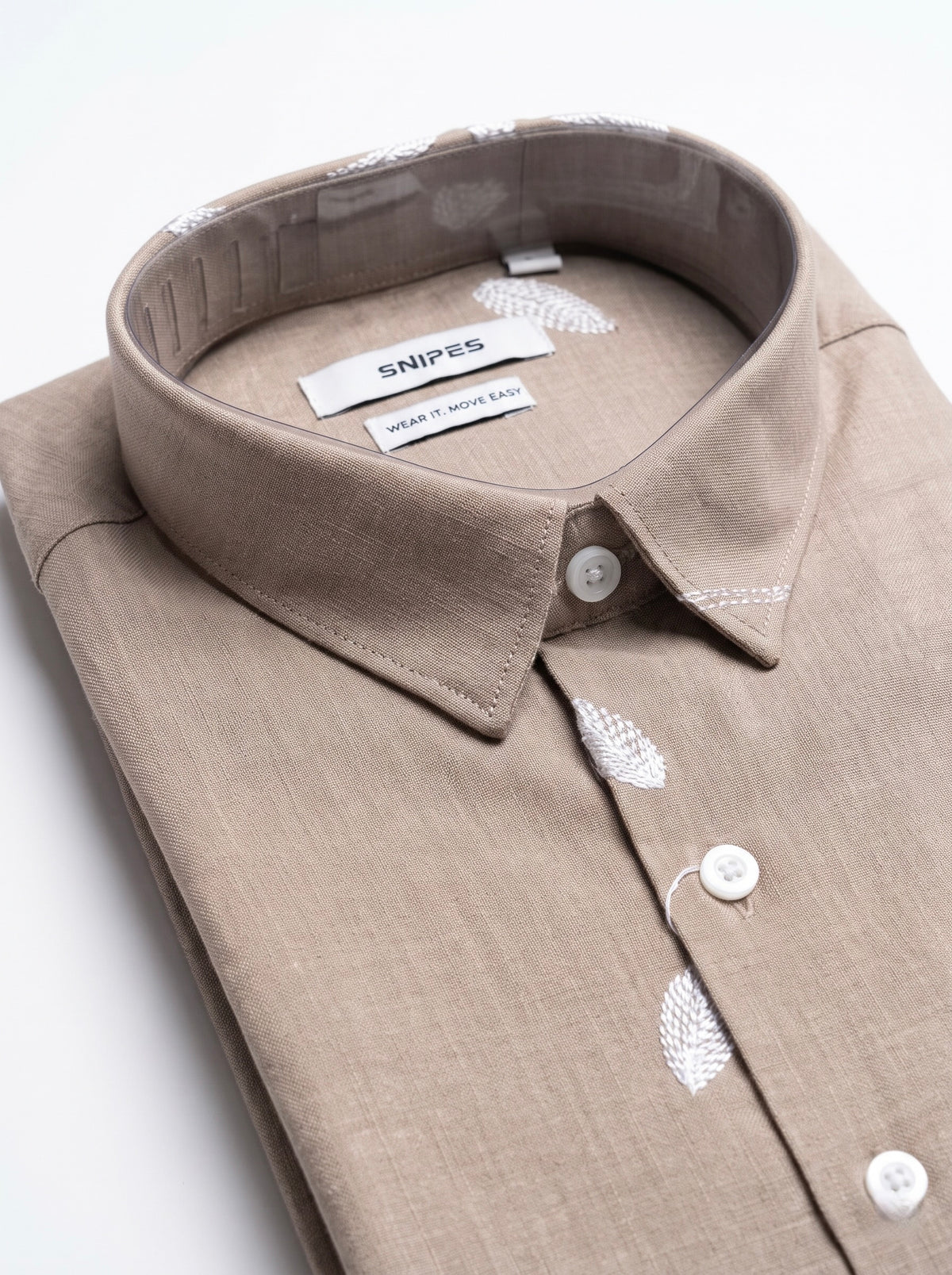 Men’s Korean Linen Floral Stem Embroidery Shirt