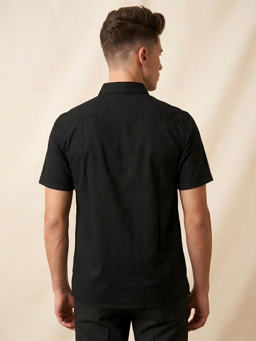 Snipes embroidery print shirt, long-sleeve casual shirt with embroidered design, lightweight fabric, and classic collar.