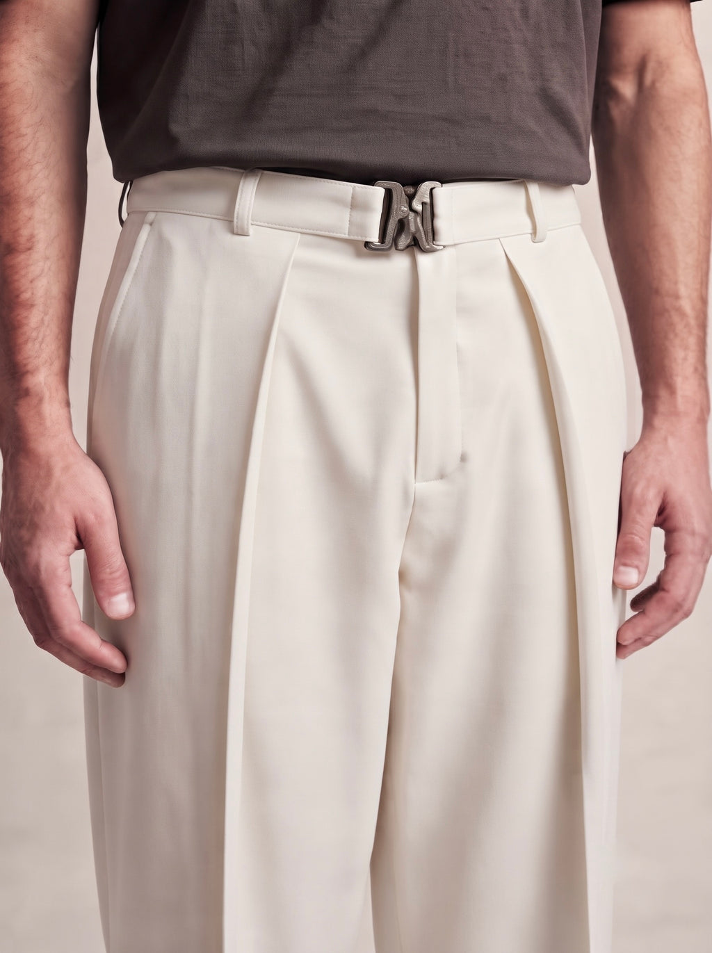 Men’s Korean-Style Pleated Wide-Leg Trousers