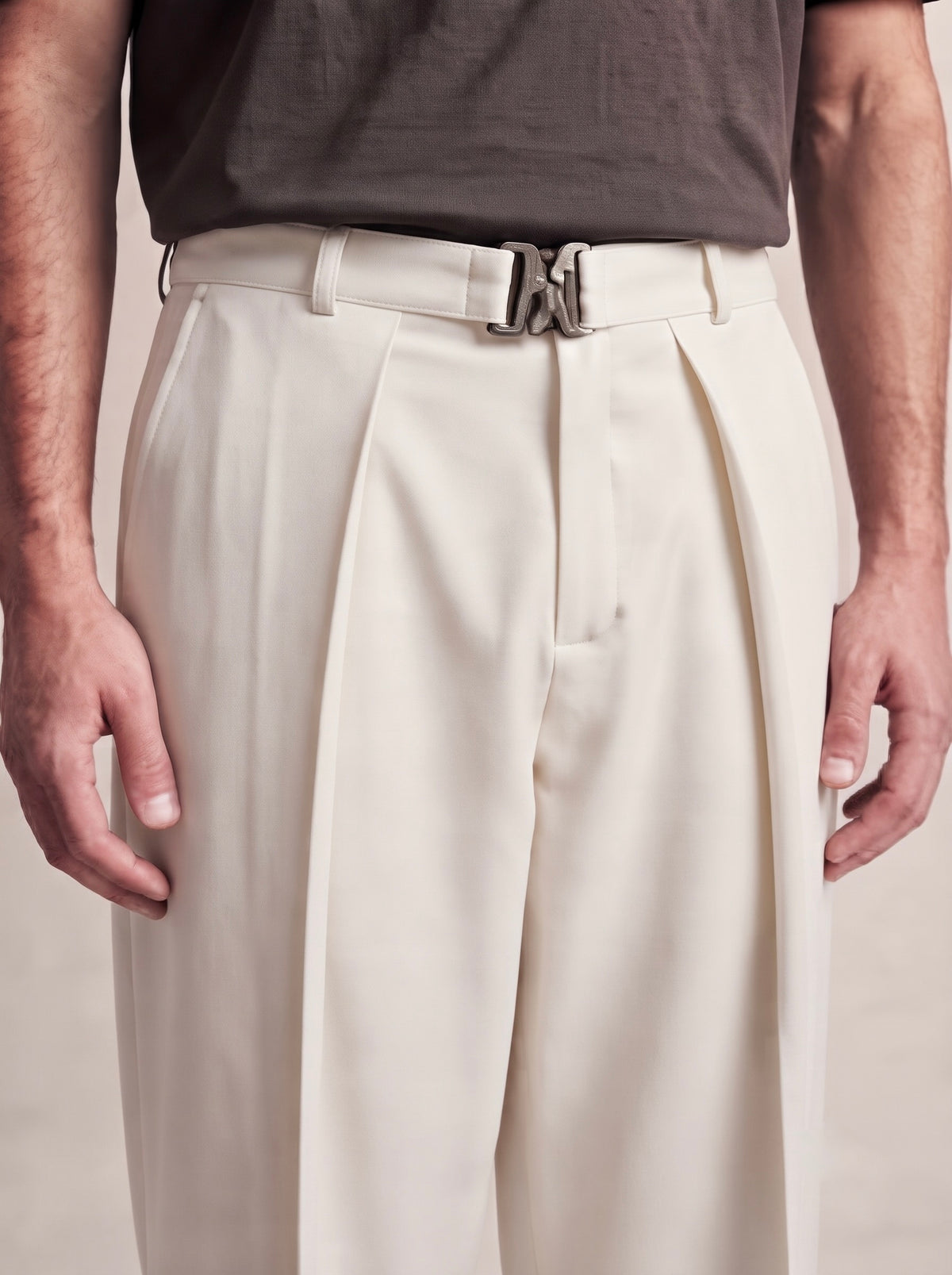 Men’s Korean-Style Pleated Wide-Leg Trousers