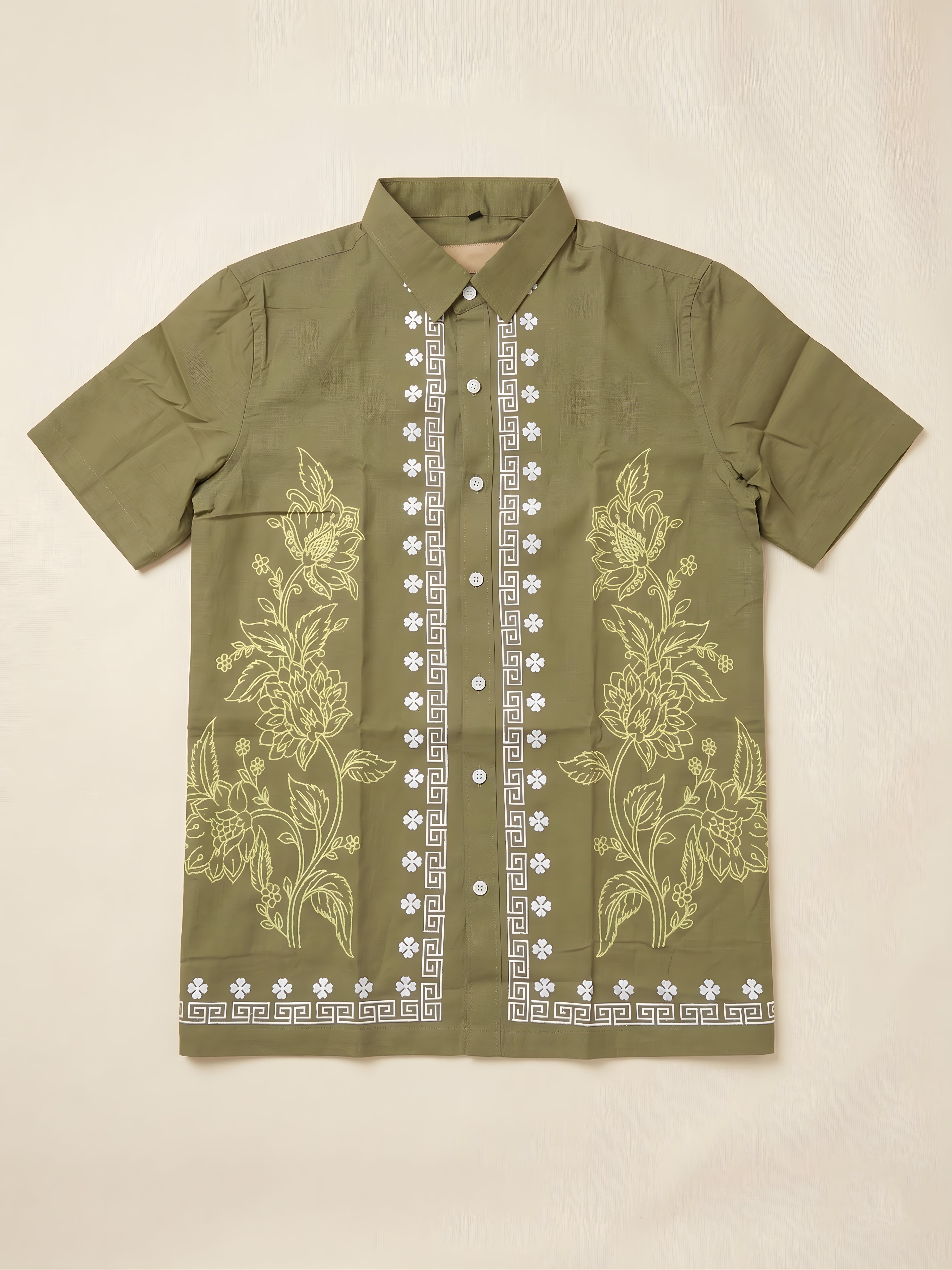 Snipes embroidery print shirt, short sleeve casual shirt with embroidered design, displayed on a hanger.