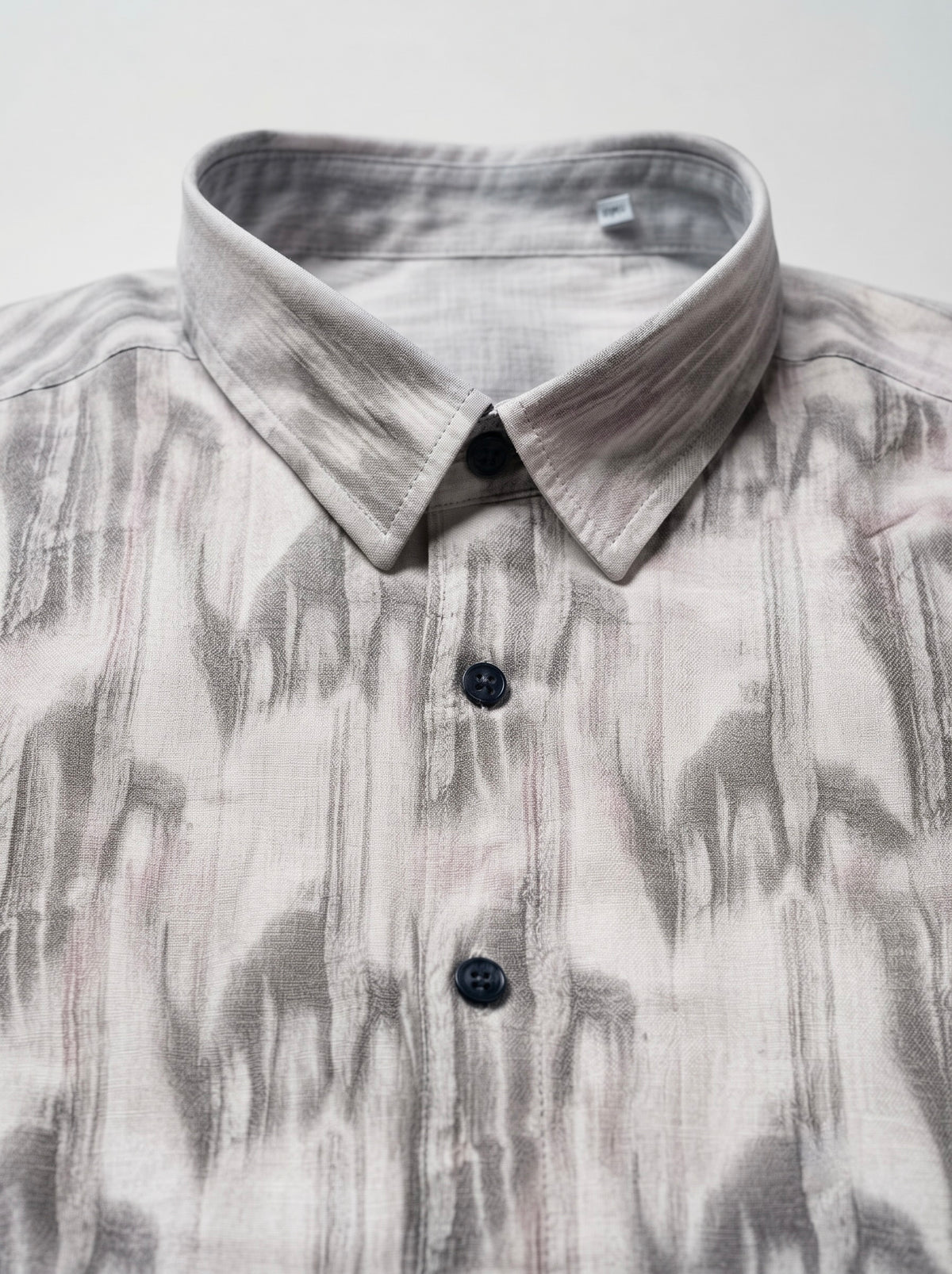 Men’s abstract print full sleeve casual shirt by Snipes, featuring a colorful abstract design on soft fabric.