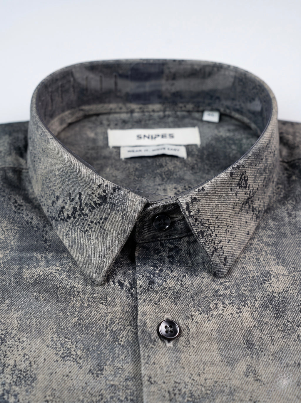 Men’s Smoky Abstract Foil Print Party Shirt