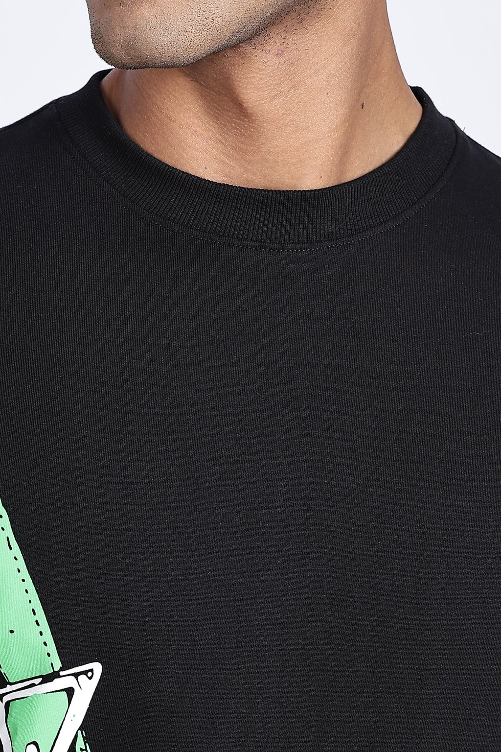 Graphic Chest Strap Oversized T-Shirt - Snipes
