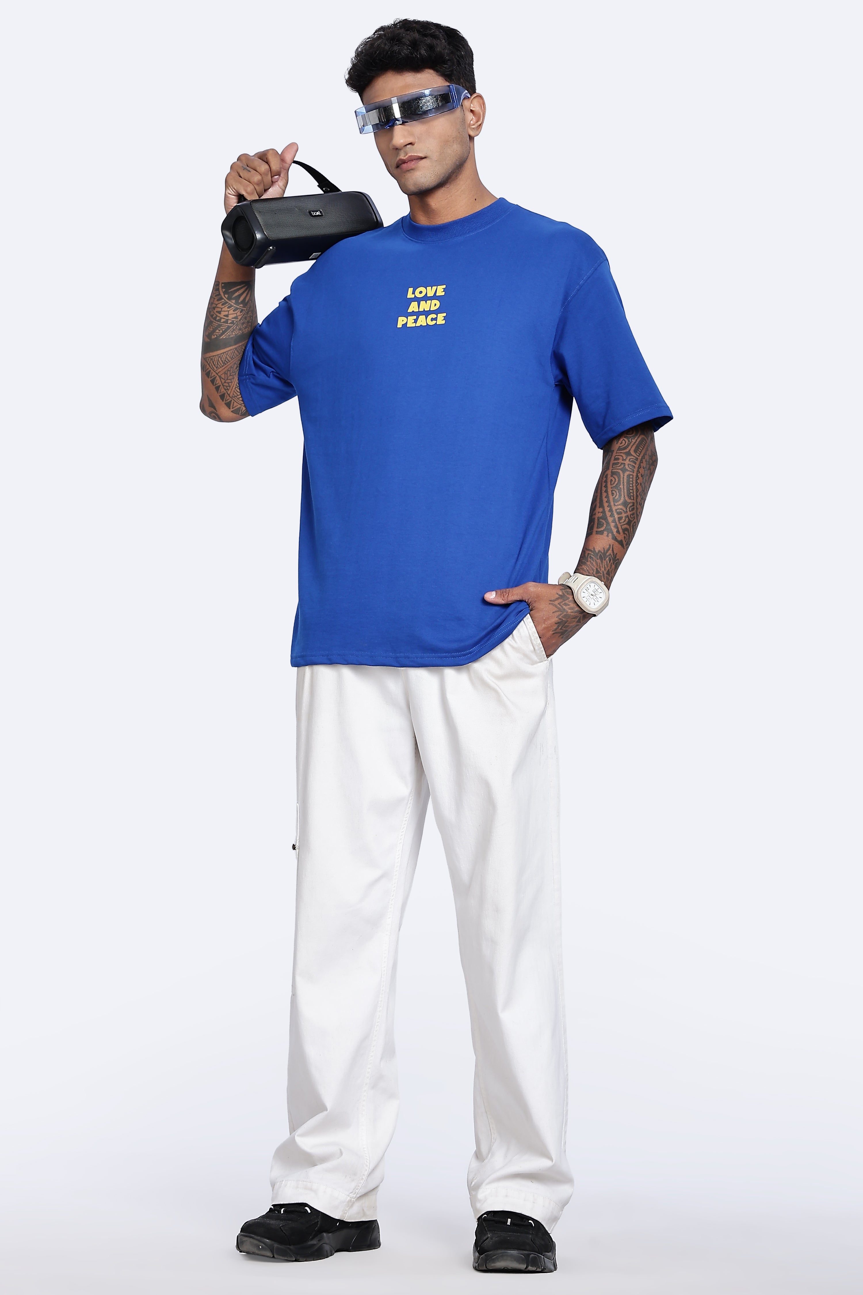 Love & Peace Graphic Oversized T-Shirt - Snipes