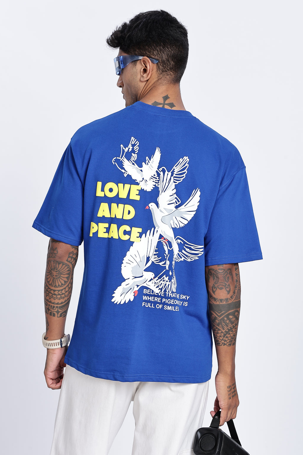 Love & Peace Graphic Oversized T-Shirt - Snipes