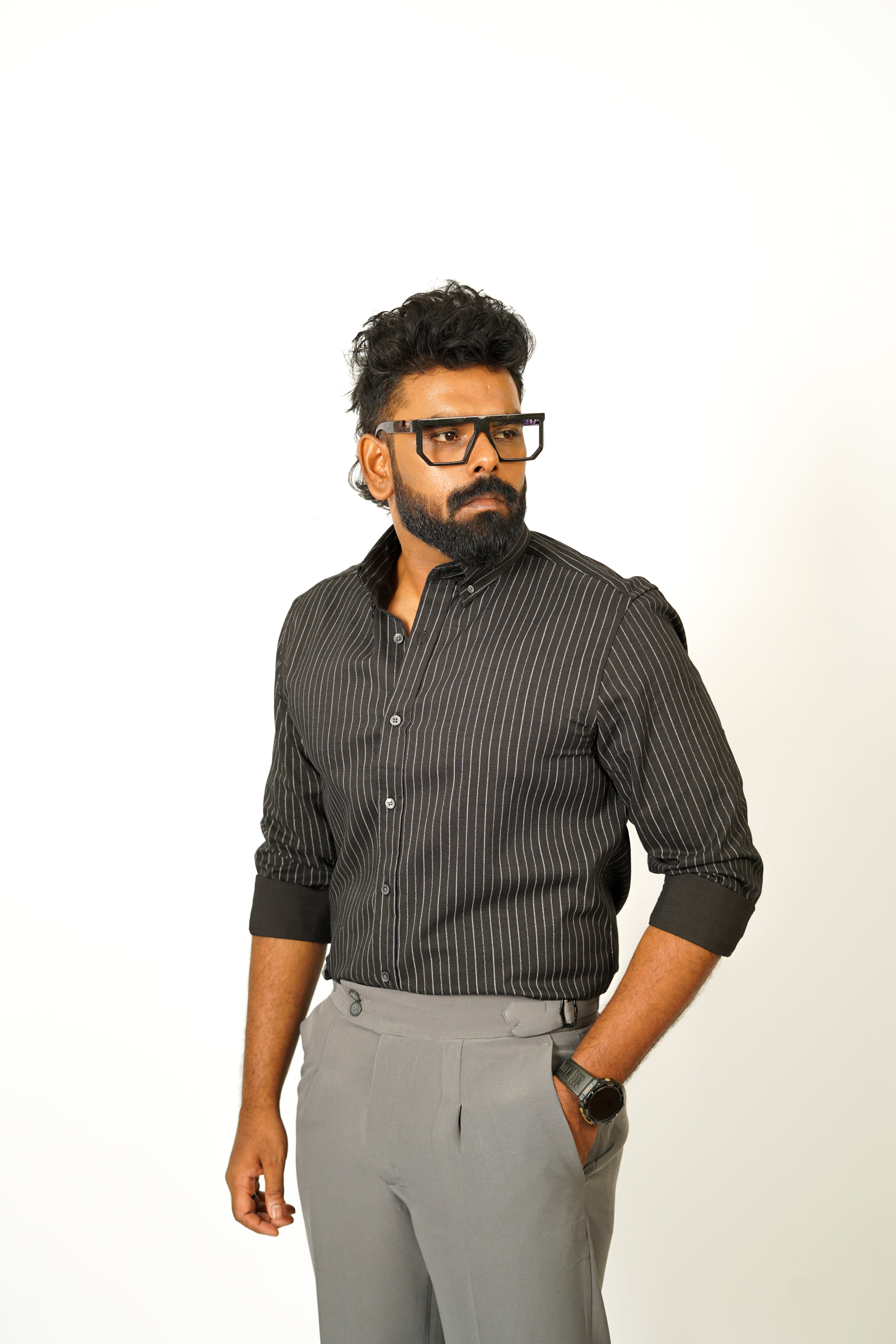 Men’s Pinstripe Button-Down Shirt - Snipes