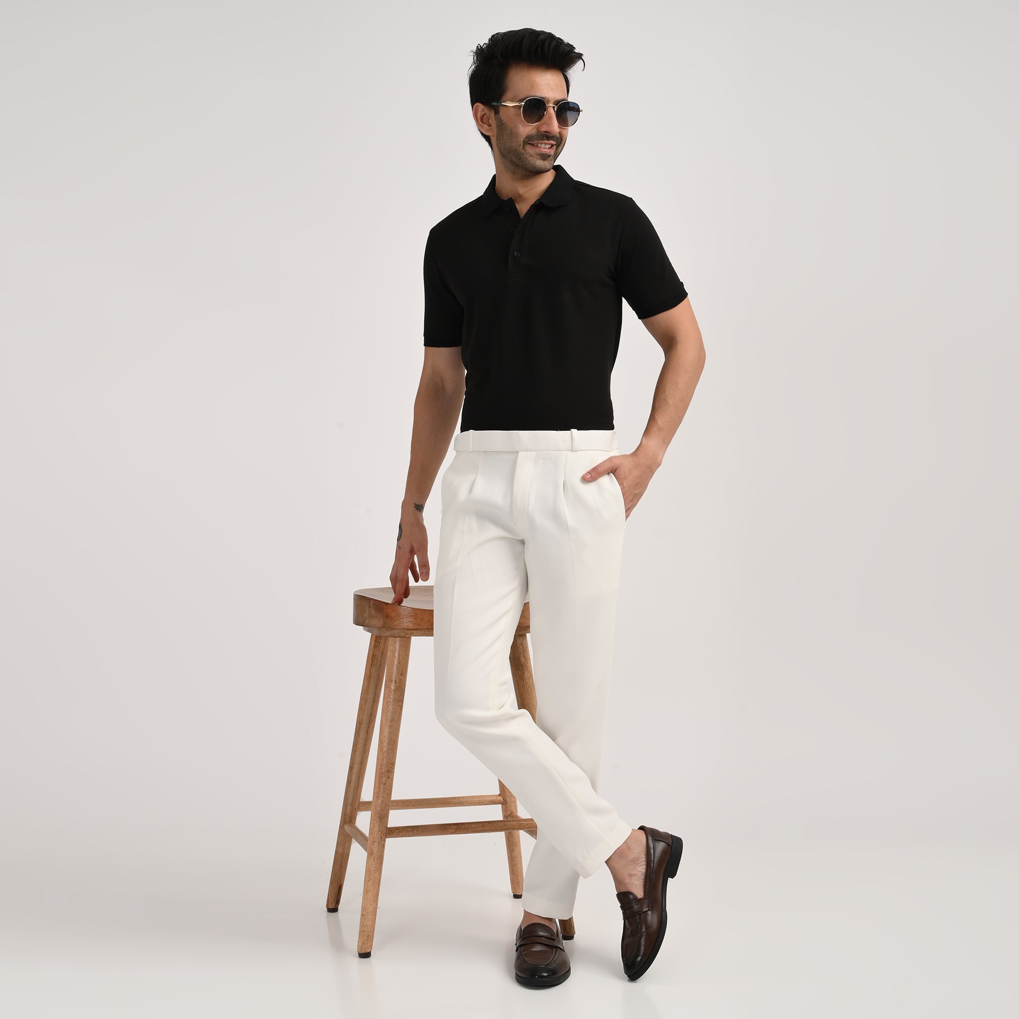 Tailored Formal Pleated Trousers for Men - Snipes Main image