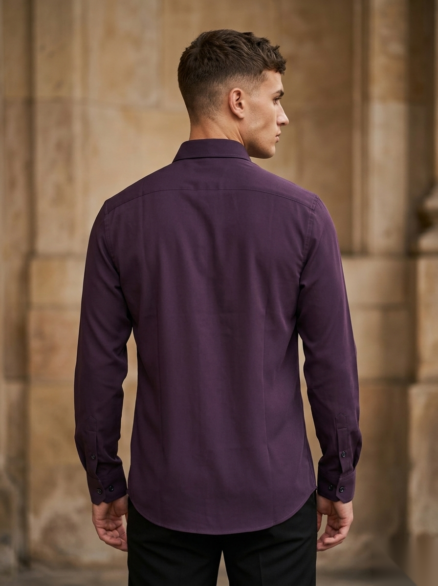Snipes Classic Lachka Shirt in a stylish, casual design with a comfortable fit, featuring a button-up front and collar.