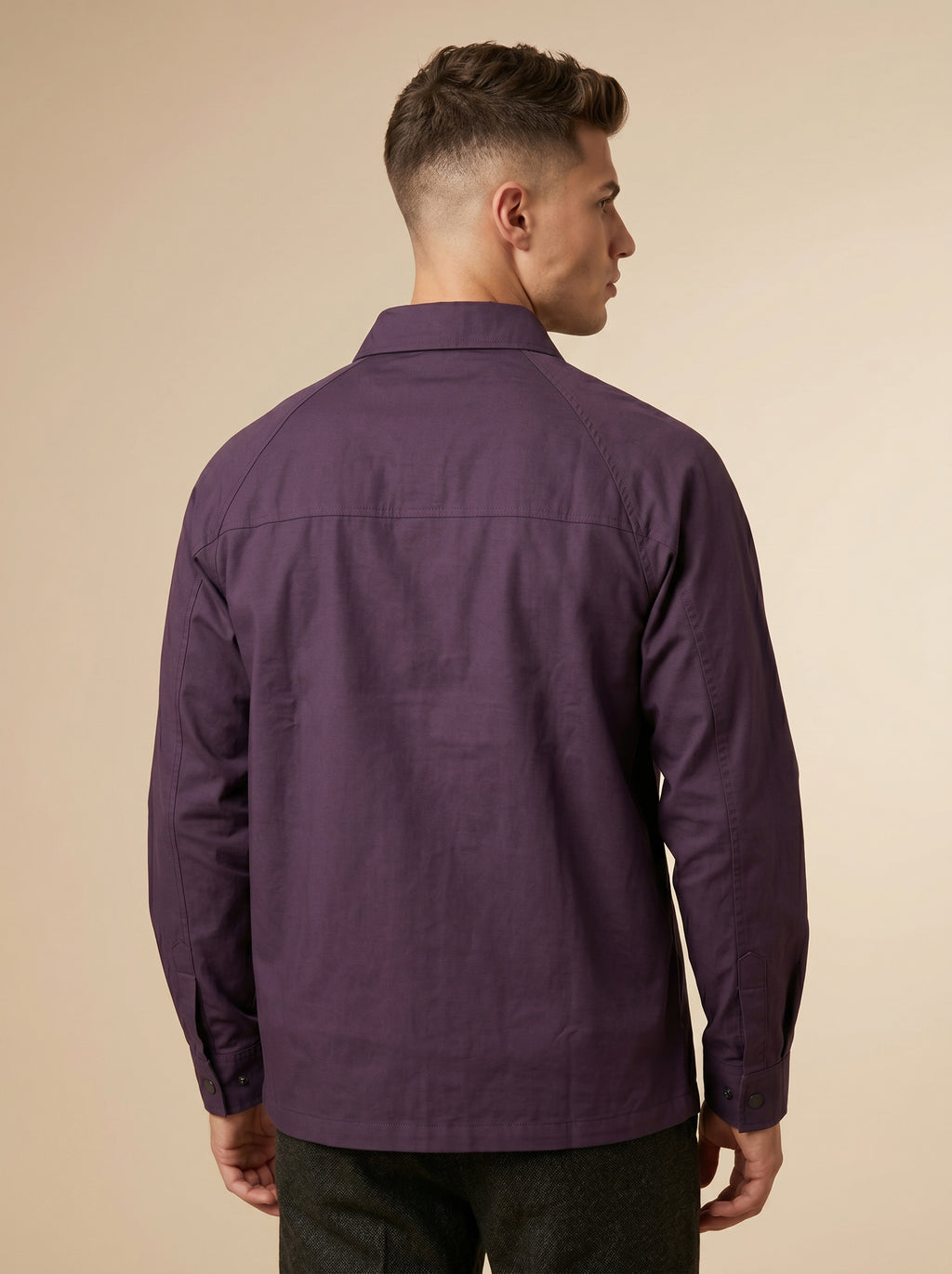 Snipes shacket shirt in a stylish, casual design with button closure and collar, perfect for layered fall looks.