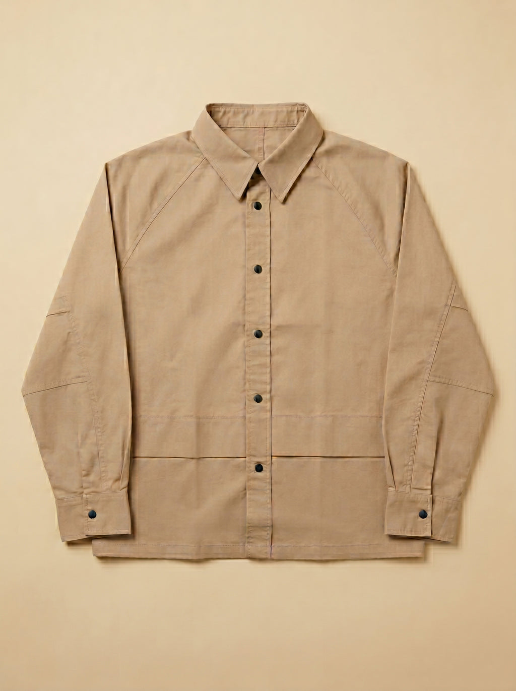 Snipes shacket featuring a stylish shirt design with a modern fit, displayed on a hanger.