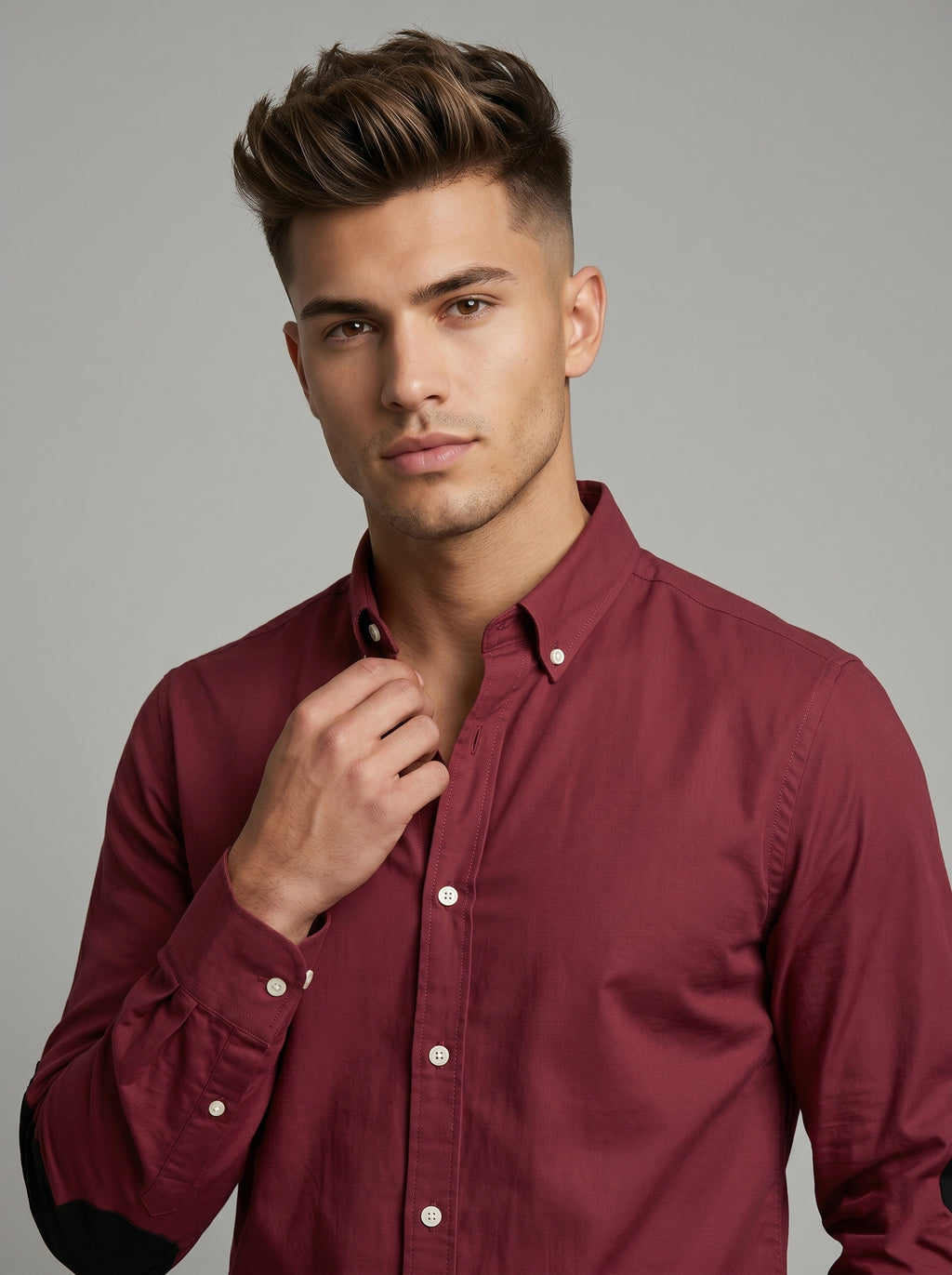 Snipes elbow patch shirt featuring a casual design with contrasting fabric patches on the elbows, displayed on a mannequin.