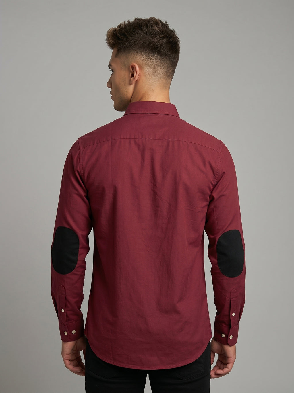 Snipes men's elbow patch shirt featuring a casual design with contrasting patches on the elbows and classic button-up style.