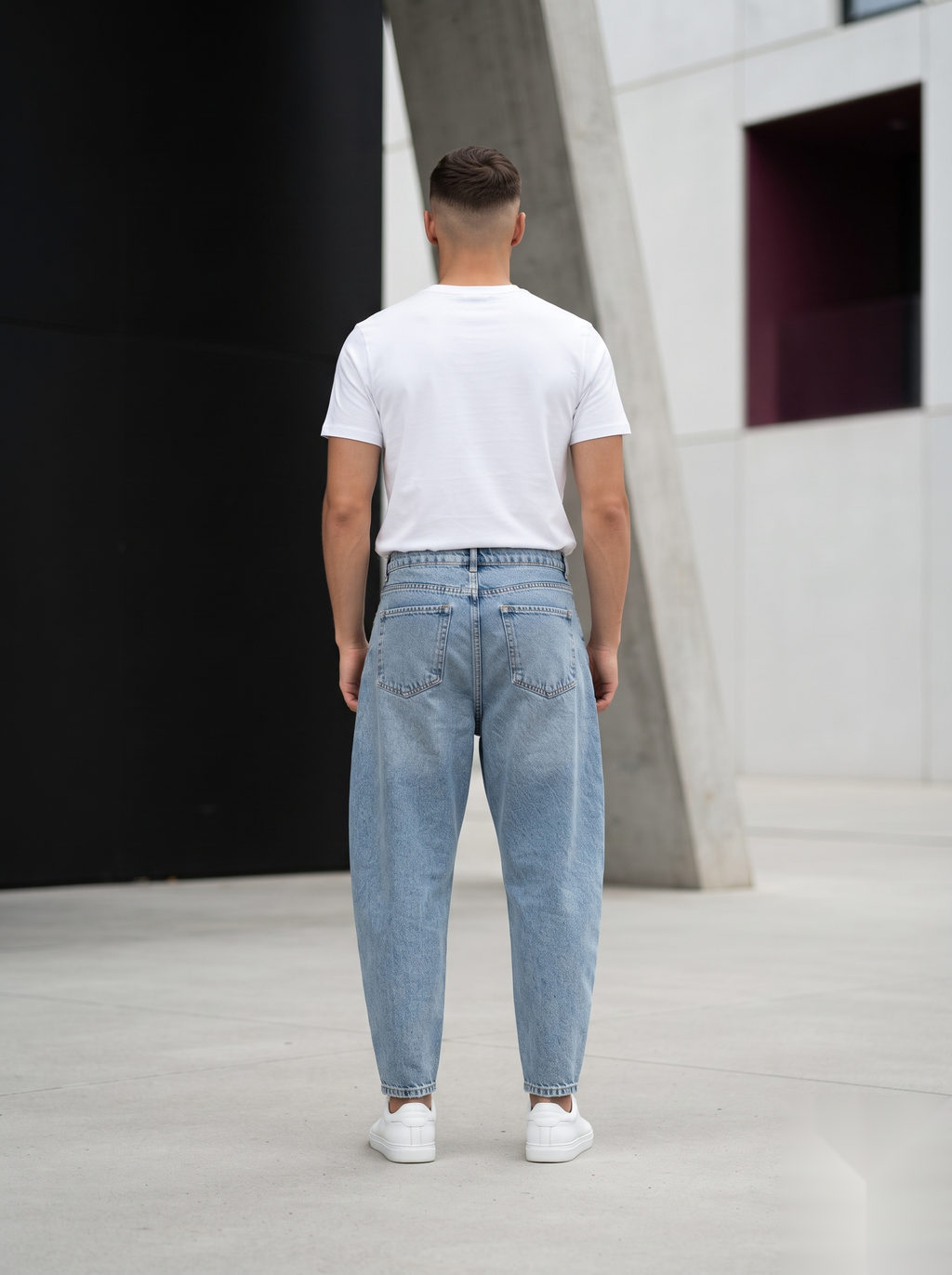 Side Stitch Barrel-Fit Denims
