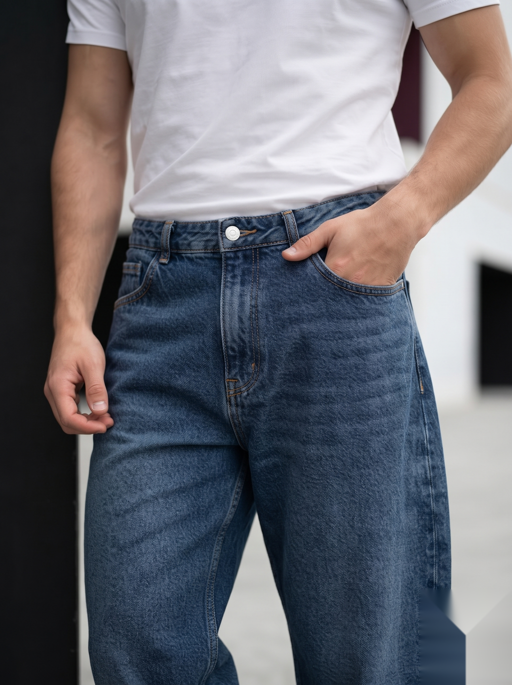 Side Stitch Barrel-Fit Denims