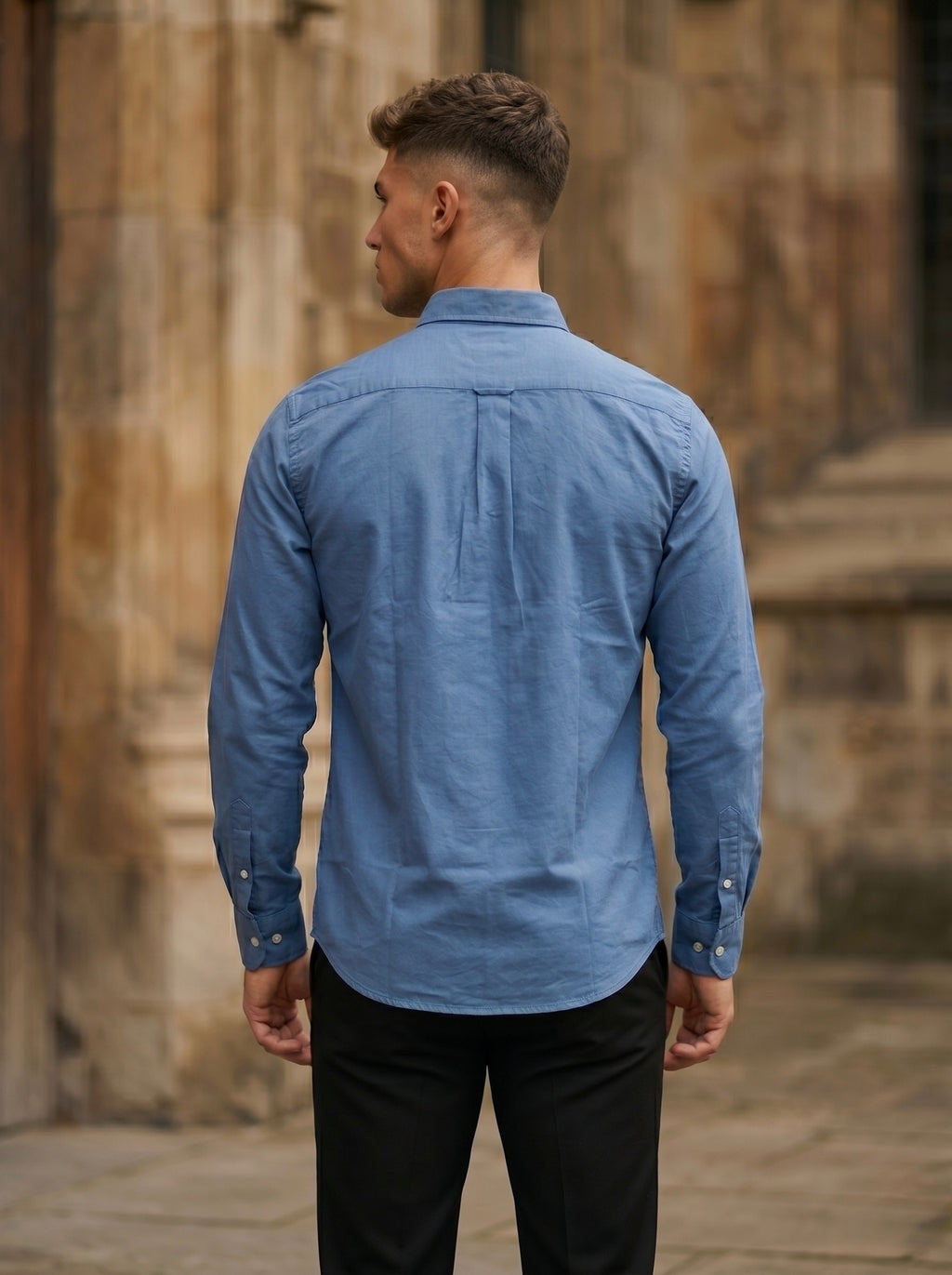 Snipes men's Oxford shirt with a classic collar, button-down front, and long sleeves, shown in a casual fit.
